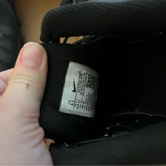 Black Nike Reax - Picture 6 of 10